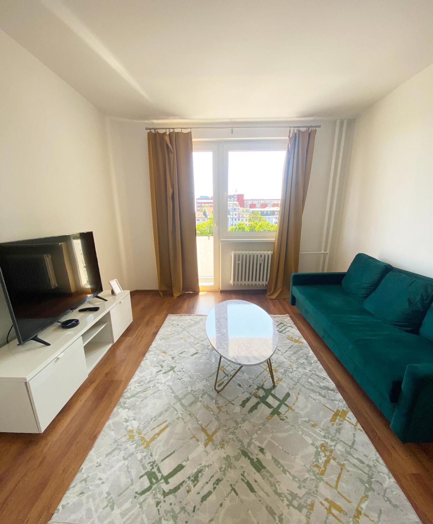 New Colorful Apartment With Big Balcony Bratislava Buitenkant foto