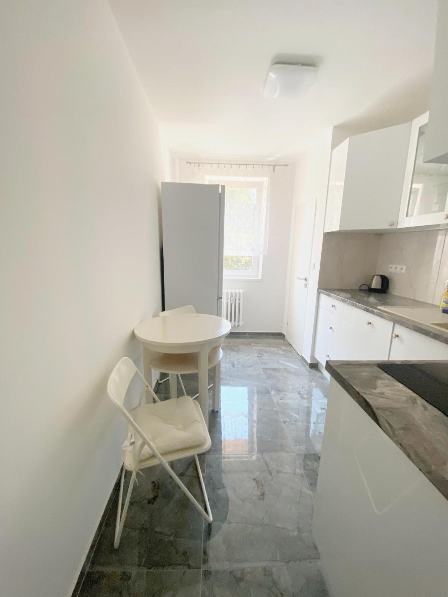 New Colorful Apartment With Big Balcony Bratislava Buitenkant foto